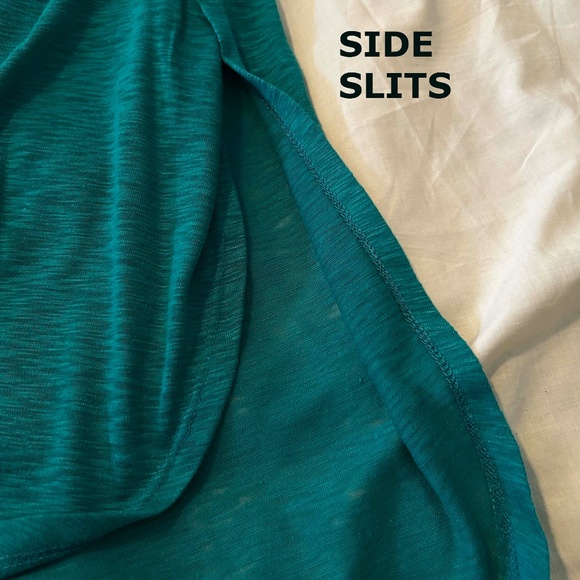 NEW PHOTOS! TOP, ¾ SLEEVE, LINEN BLEND, DEEP EMERALD, SIZE 4X, VEE NECK, SIDE - Picture 11 of 11